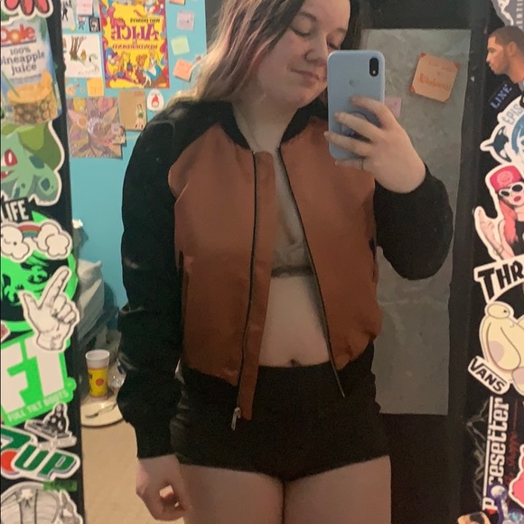 pink bomber jacket - Picture 3 of 4